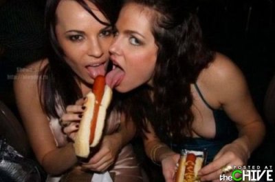 [Image: hot-girls-eating-13.jpg?attachment_cache...&w=400]