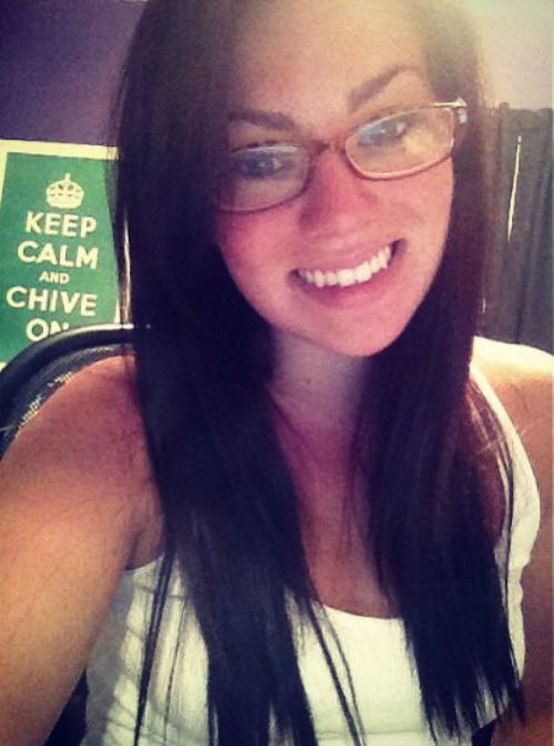Chivettes Bored at Work (29 Photos)