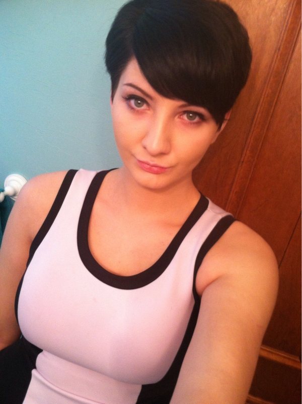 Short Haired Cuties 32 Photos Thechive