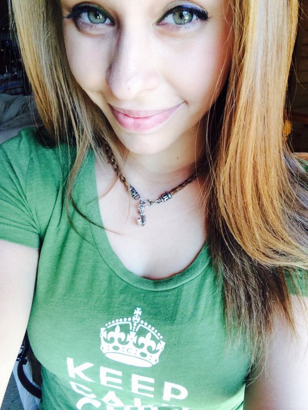 Girl selfie in Chive on shirt