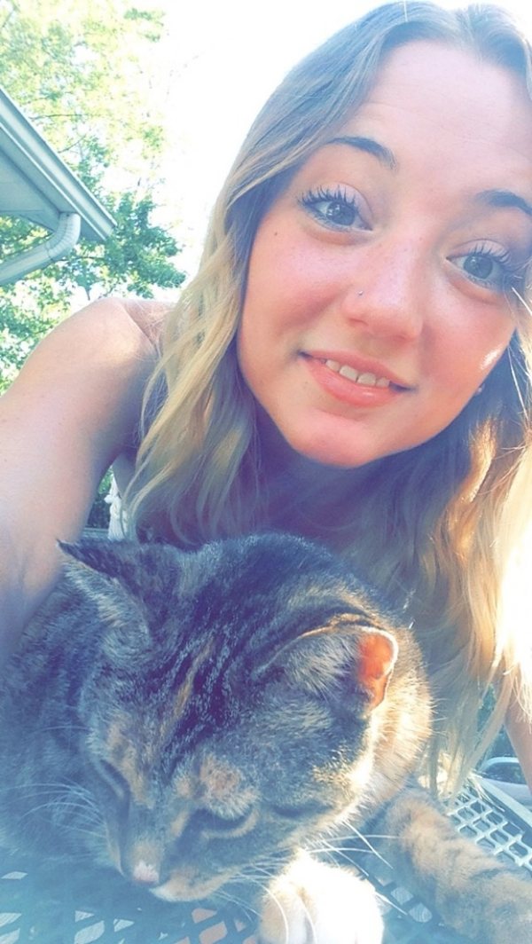 Girl selfie with cat