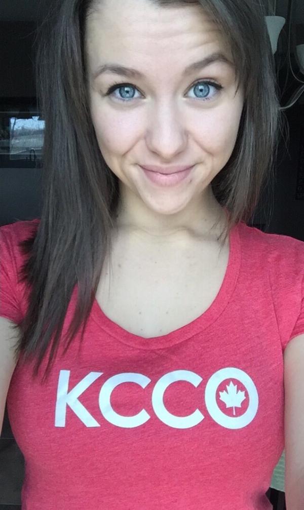 Blue eyed babe looks beautiful wearing KEEP CALM AND CHIVE ON printed pink top