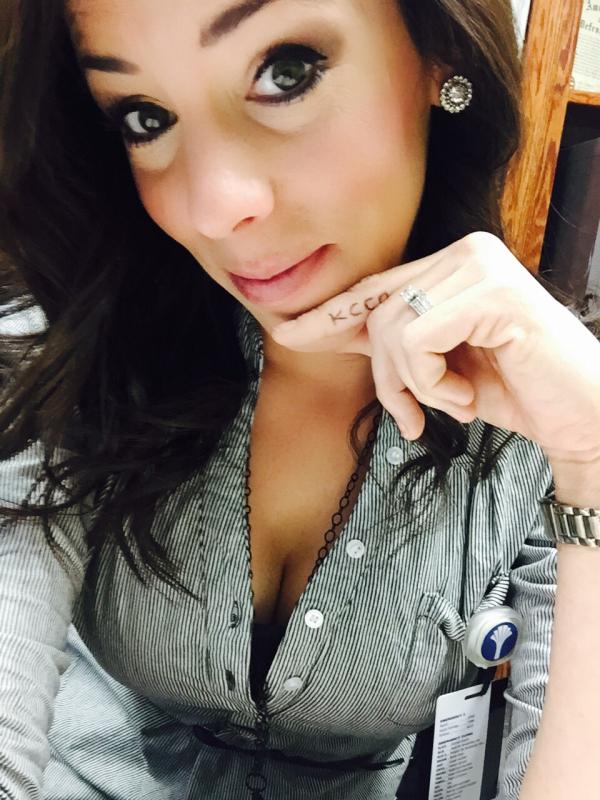 Chivettes Bored At Work 32 Photos
