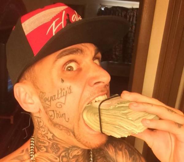A bank-robbing couple gets busted after posting ridiculous Facebook ...