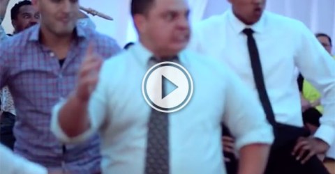 Amazing HAKA performed at wedding (Video)