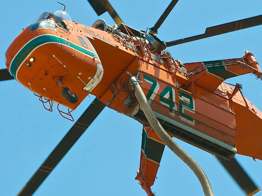 Photos of S64E “Elvis” Firefighter Helicopters battling CA Wild Fire