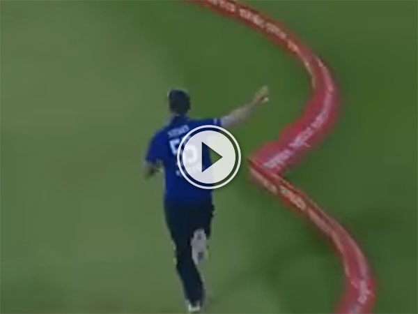 Amazing catch by Ben Stokes for England (Video)