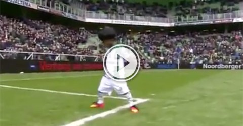 Little kid scores goal and celebrates like Cristiano Ronaldo (Video)