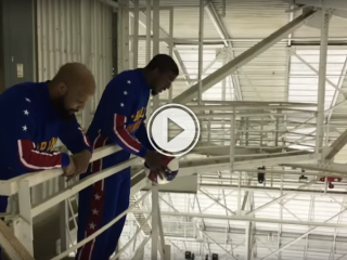 Check out this effortless 130 foot basket from a catwalk! (Video)