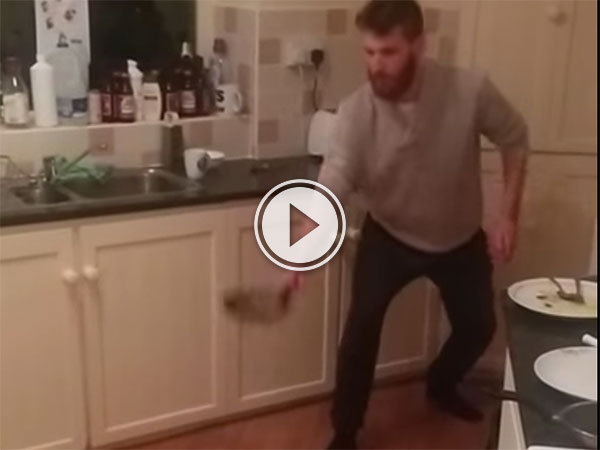 Man flips pancake and does roll before catch (Video)