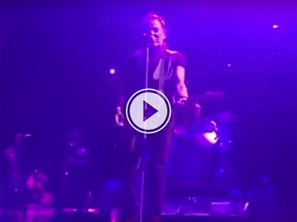 The Boss pays tribute to Prince (Video)