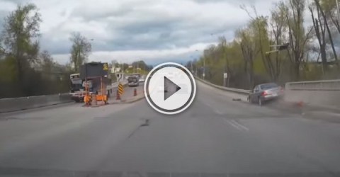 Dash cam catches potential drunk driver crashing (Video)