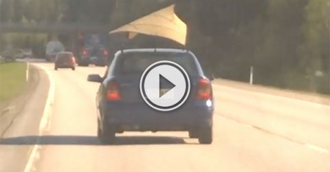 Car in Finland has terrible aerodynamic sail (Video)