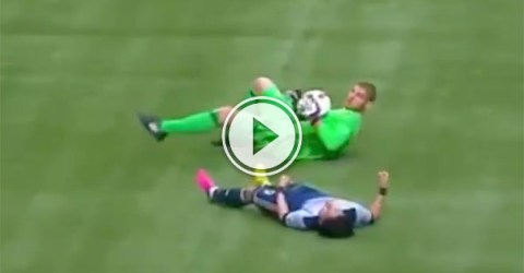 MLS player takes massive hit from goalkeeper (Video)