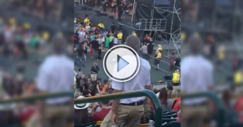 Looks like dad brought his best moves to the concert! (Video)