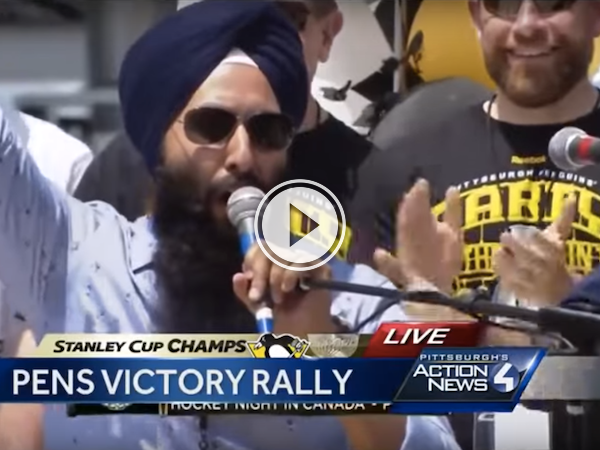 Epic 'Bonino' announcer gets celebrated at the Penguins' parade! (Video)