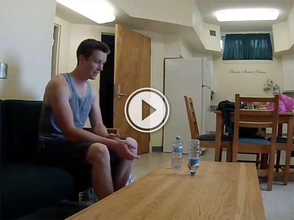 Bottle flipping has reached a new level (Video)