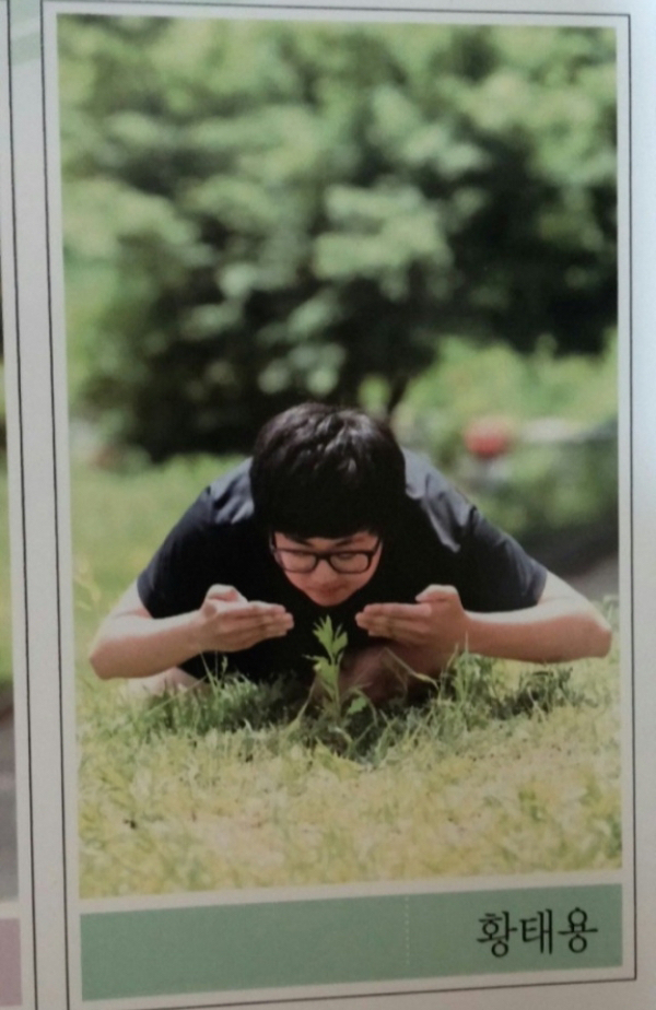 Korean high school says anything goes for yearbook photos