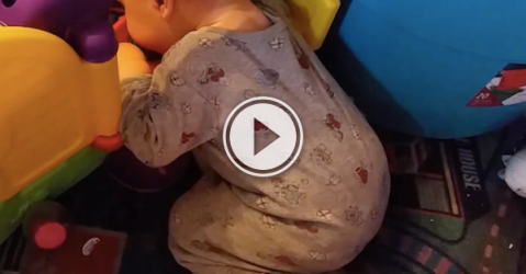 In the middle of storming the castle, the baby falls asleep (Video)