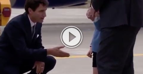 Justin Trudeau wants to introduce a secret shake to the Royals; denied! (Video)