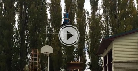 Guy sets pogo stick high jump world record leaping almost 11 feet (Video)