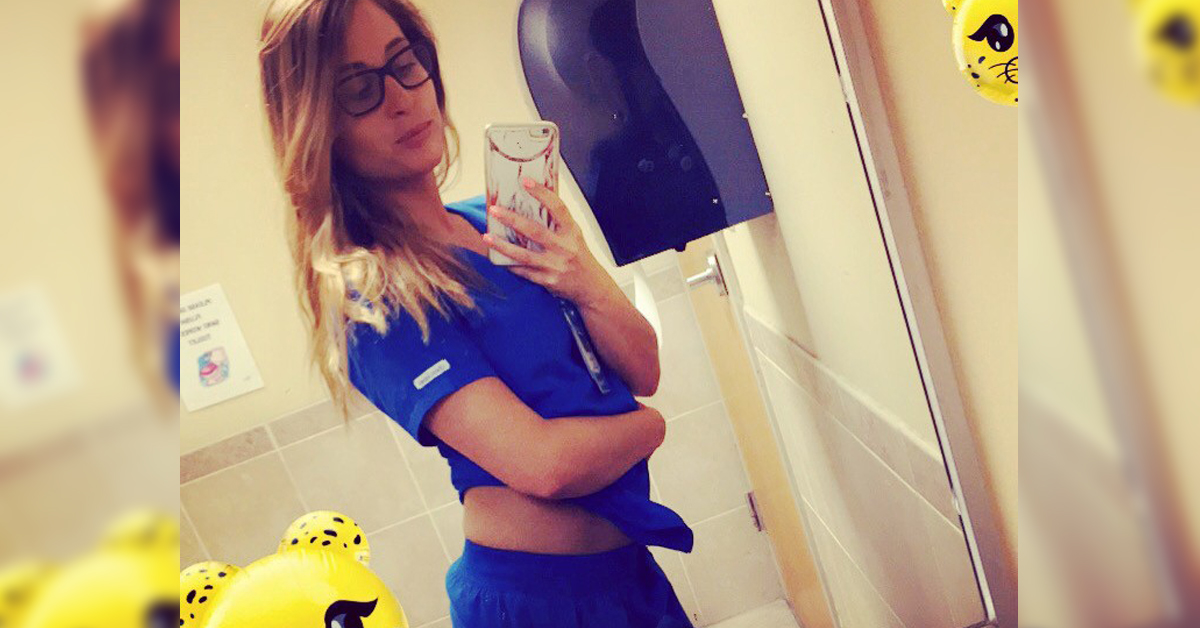 Cute Girls Bored At Work 26 Photos Thechive