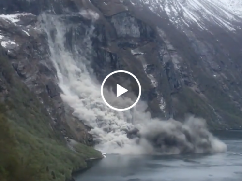 Tourists capture epic rock slide in Norway (Video)