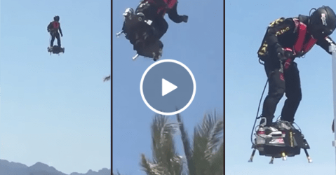 Man rides incredible flyboard in Arizona (Video)