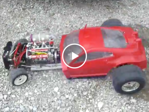 Man builds impressive miniature V8 hotrod (Video)