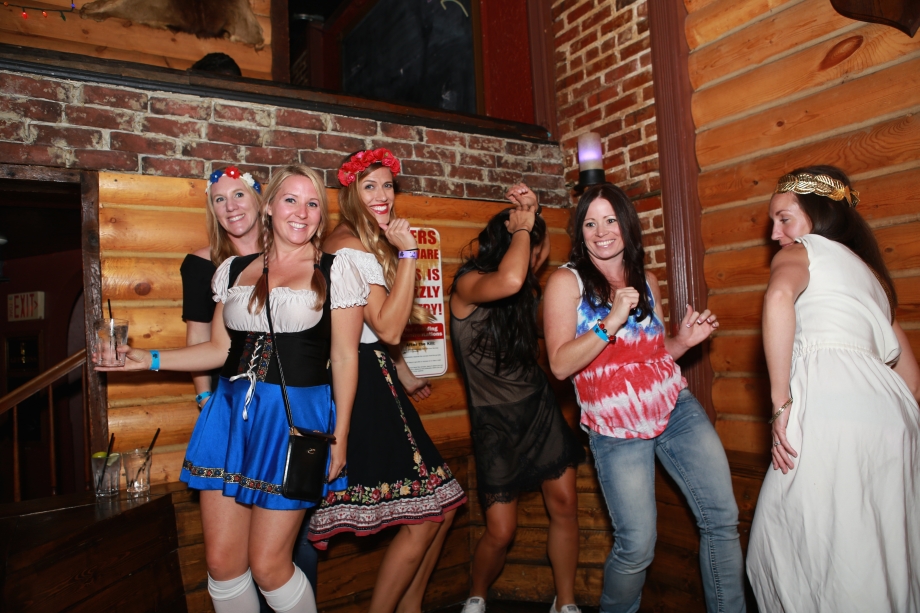 Chive Nation: Party with a Purpose! (50 HQ Photos)