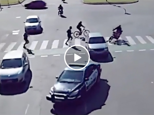 An intersection with no lights