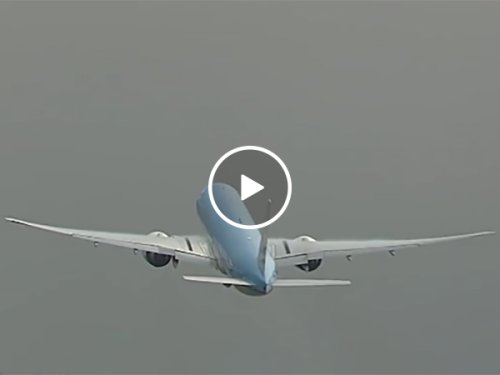 Plane Gets Hit By Lightning As it Takes Off