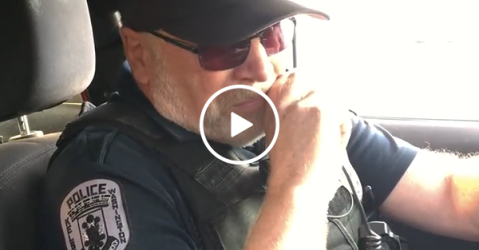 Emotional police officer retires after 39 years (Video)