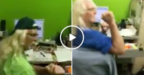 Coworker Gets Shocked Time and Time Again and Guy Films It