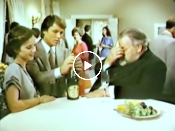 Orson Welles drunk on the set of a champagne commercial (Video)