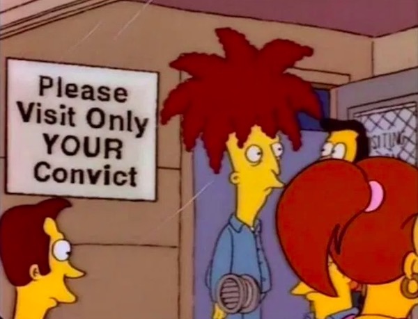 All signs point to The Simpsons having some hilarious signage (29 Photos)