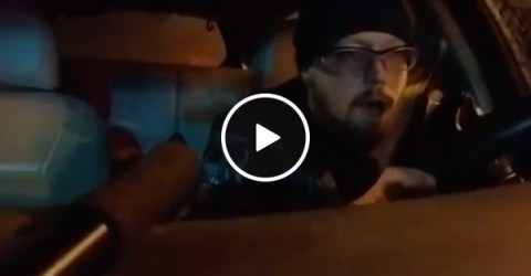 Drunk Twitch streamer goes driving, Darwin intervenes (Video)