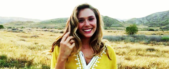 Elizabeth Olsen Porn Gif - Elizabeth Olsen is an atom bomb of adorable