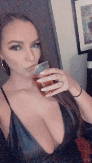 Relax, FLBP will help take the edge off the workday ahead (58 Photos) 36