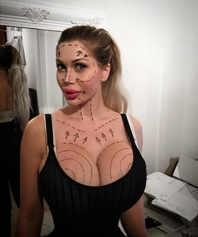 400px x 478px - Woman endures over 200 surgeries to become a 'Living Cartoon,' doesn't plan  on stopping