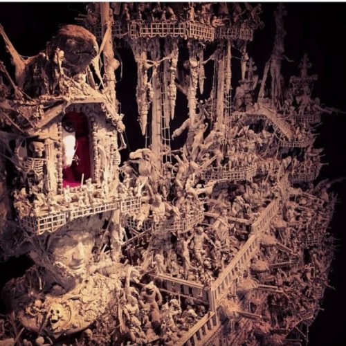 ghost ship takes 15 months of hand carved details by insane artist jason stieva 5 Ghost Ship takes 14 months of hand carved details by insane artist: Jason Stieva (22 Photos)