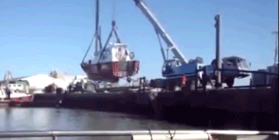 Hilarious GIF gallery of boating fails. | Humor. Doing It Wrong.