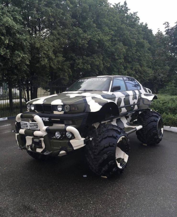 insane-modded-altered-cars-automobiles8.jpg?attachment_cache_bust=3272251&quality=85&strip=info&w=600