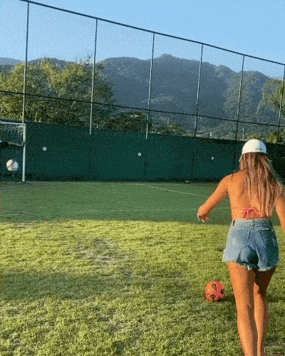 Natalia Guitler definitely knows how to handle some balls (15 GIFs) 15
