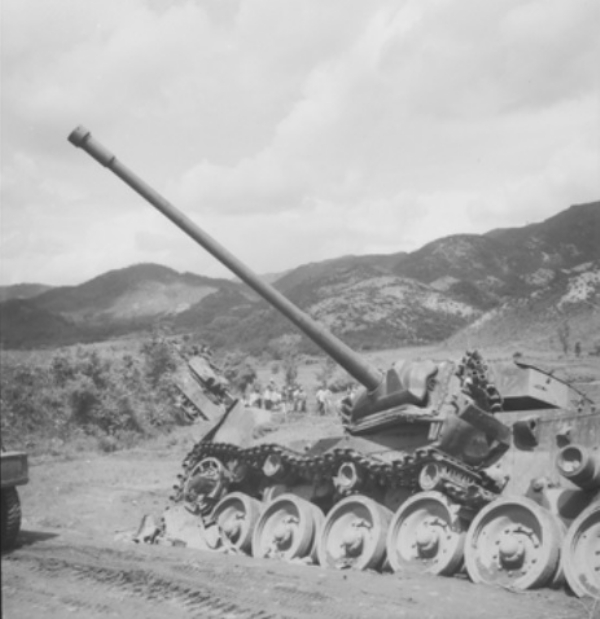 what was the largest tank battle in the history of warfare?