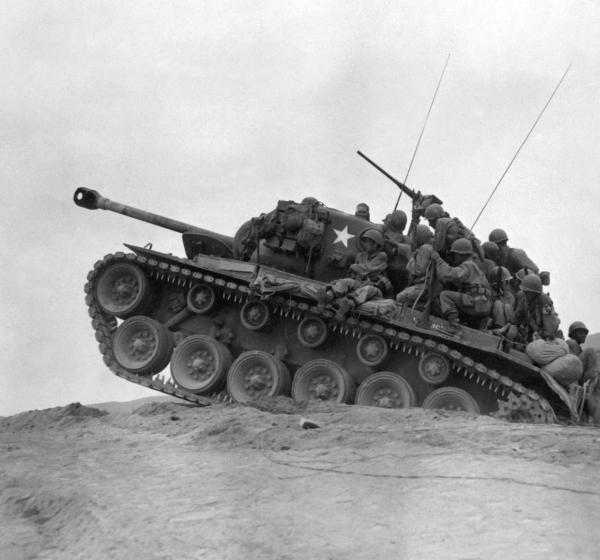 the largest tank battle in history took place at the battle of ...