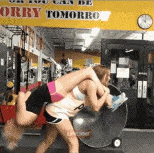 xLCoDZBETKZeqx9ovXUO Piggy Back Sit Ups.0 4 Incredible FAILS and WINS that you cant take your eyes off of (15 GIFs)