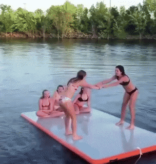 1eb50a7fe4e344ae270fd50d2662f900.gif