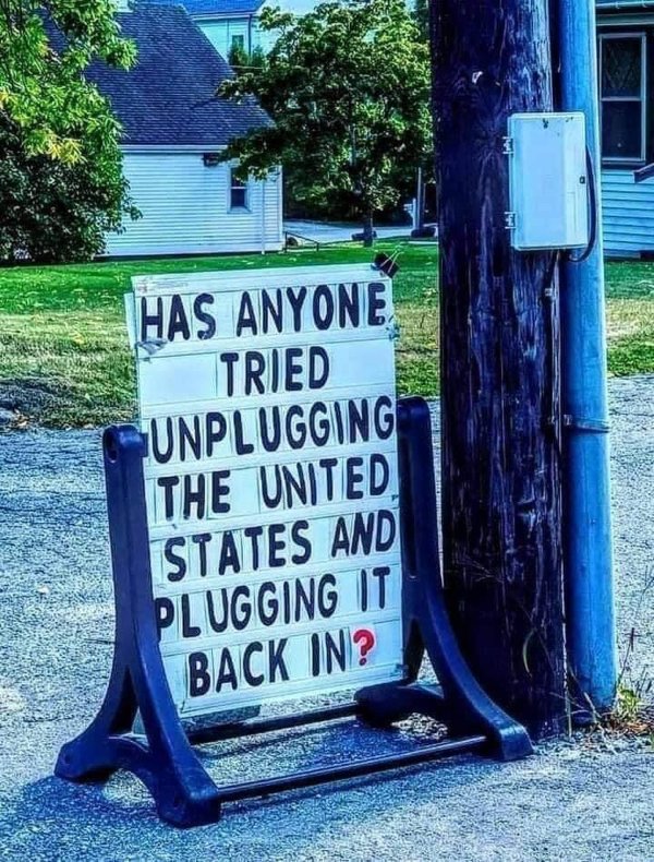 Witty and funny signs you can't help but appreciate Witty and funny signs you can't help but appreciate