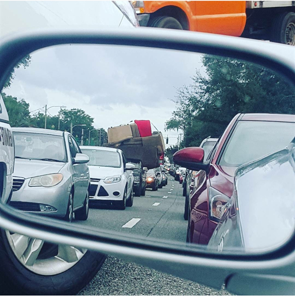 yeaaahh-you-shouldnt-be-behind-the-wheel-photos-14.jpg
